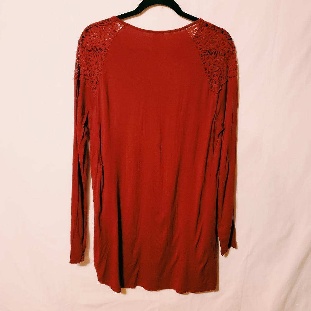 Old navy long sleeve lace top